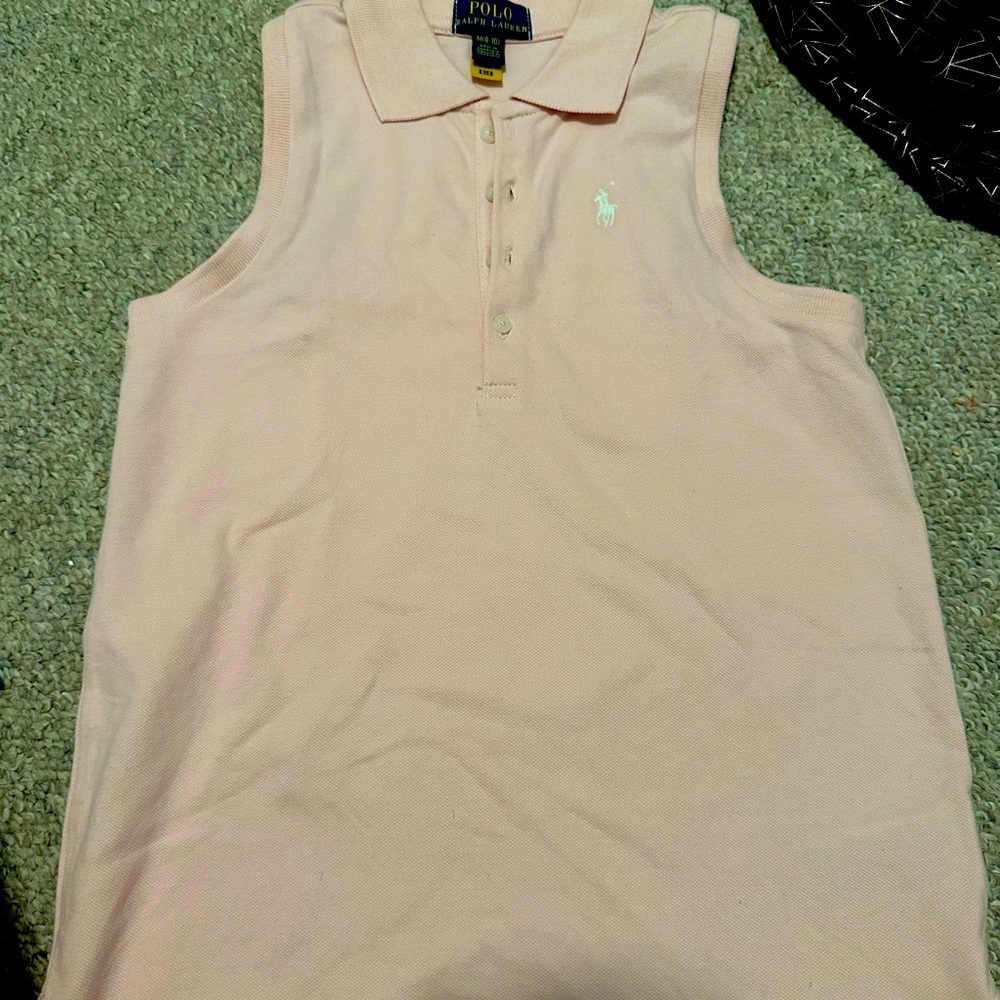 New sleevleess top